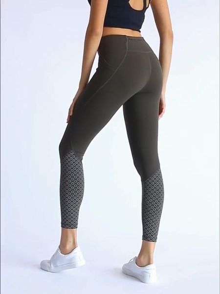 yoga outfit girls pants solid color waist sports womens fitness apparel customized leggings with logo
yoga outfit girls pants solid color waist sports womens fitness apparel customized leggings with logo