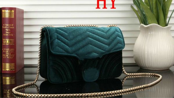 outlet2020 new love chain bag cosmetic jewelry one shoulder slant cross hand velvet big brand gold women's hands 24x8x15cm
outlet2020 new love chain bag cosmetic jewelry one shoulder slant cross hand velvet big brand gold women's hands 24x8x15cm