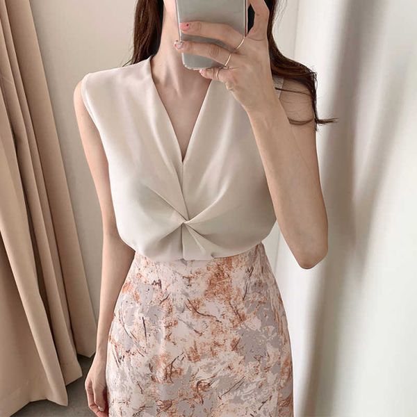 work style ol solid blouse women v neck tie design sleeveless shoulder strapless blusas summer simple shirt 210601, White
work style ol solid blouse women v neck tie design sleeveless shoulder strapless blusas summer simple shirt 210601, White