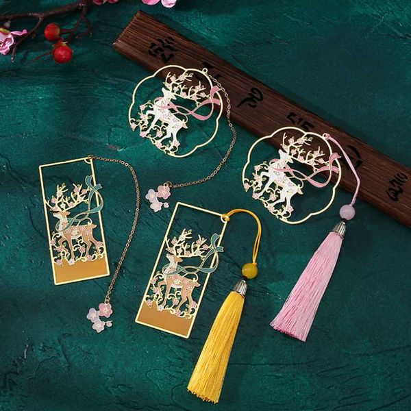 1pc creativity elk brass paint pendant bookmark cute metal art pattern book mark page folder office school supplies stationery
1pc creativity elk brass paint pendant bookmark cute metal art pattern book mark page folder office school supplies stationery
