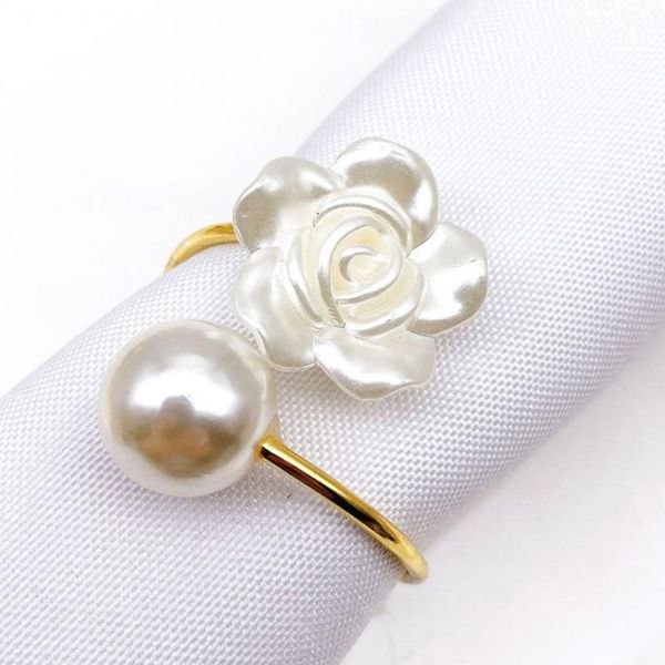 napkin rings 12pcs/lot metal ring pearl white flower button simple western buckle home el tableware
napkin rings 12pcs/lot metal ring pearl white flower button simple western buckle home el tableware