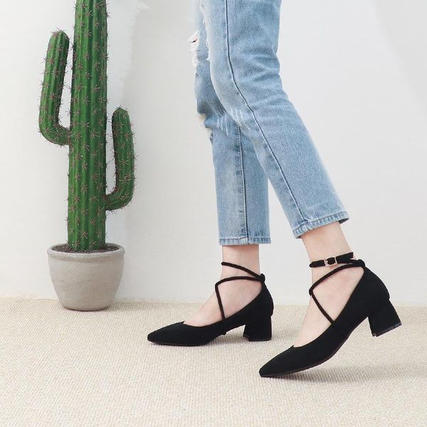 5.5cm high-heeled pointed shoes cross straps shallow mouth women's ladies thick with single women dress, Black
5.5cm high-heeled pointed shoes cross straps shallow mouth women's ladies thick with single women dress, Black