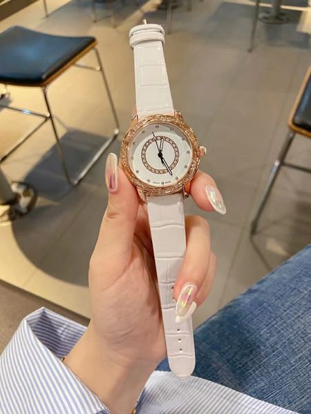 new style leather watches gentleman luxury watchs women fashion watch leather brown square dial female relogio montre masonry, Slivery;golden
new style leather watches gentleman luxury watchs women fashion watch leather brown square dial female relogio montre masonry, Slivery;golden