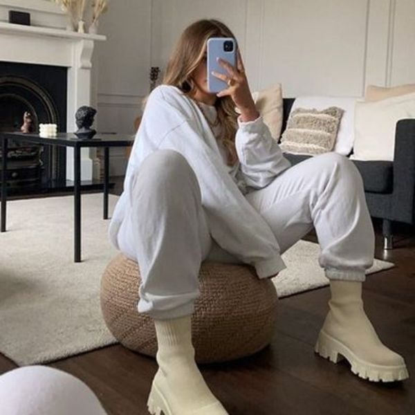 fashion designer booties women short boots new solid knitted ankle boots upper sock winter shoes for ladies, Black
fashion designer booties women short boots new solid knitted ankle boots upper sock winter shoes for ladies, Black
