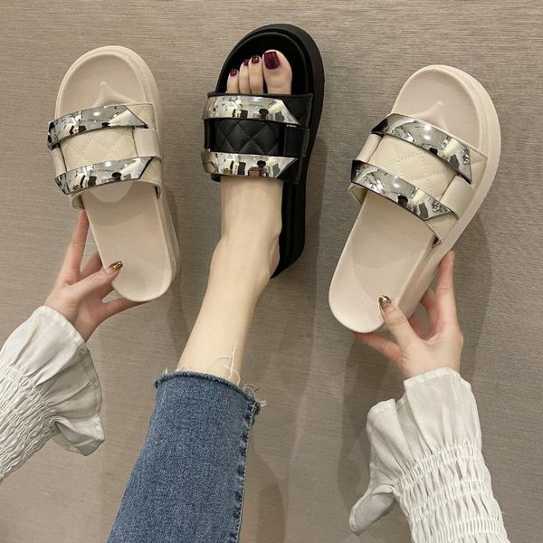 shoes rivet med ladies' slippers luxury slides platform slipers women designer girl flat 2021 metal decoration pu rubber fabric, Black
shoes rivet med ladies' slippers luxury slides platform slipers women designer girl flat 2021 metal decoration pu rubber fabric, Black