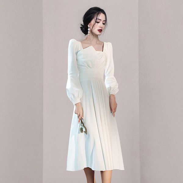 casual dresses 2021 autumn women white dress design fashion temperament square collar puff sleeve ladies high waist a-line midi, Black;gray
casual dresses 2021 autumn women white dress design fashion temperament square collar puff sleeve ladies high waist a-line midi, Black;gray