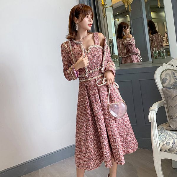 dress autumn winter tweed wool two elegant ensemble ladies short jacket + chess fine beads vest k1130 suit 1mrr, Black;gray
dress autumn winter tweed wool two elegant ensemble ladies short jacket + chess fine beads vest k1130 suit 1mrr, Black;gray