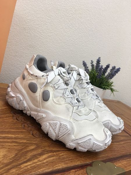 men canvas casual shoes new designer printed letter women shoes luxury lace-up flat sports shoes leather lady short boots, Red;white
men canvas casual shoes new designer printed letter women shoes luxury lace-up flat sports shoes leather lady short boots, Red;white