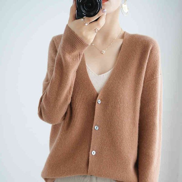 women's sweaters female cardigan knitted or crocheted, feminine piece long sleeve v soft soft, casual cashmere plus size 8mi4, White;black
women's sweaters female cardigan knitted or crocheted, feminine piece long sleeve v soft soft, casual cashmere plus size 8mi4, White;black