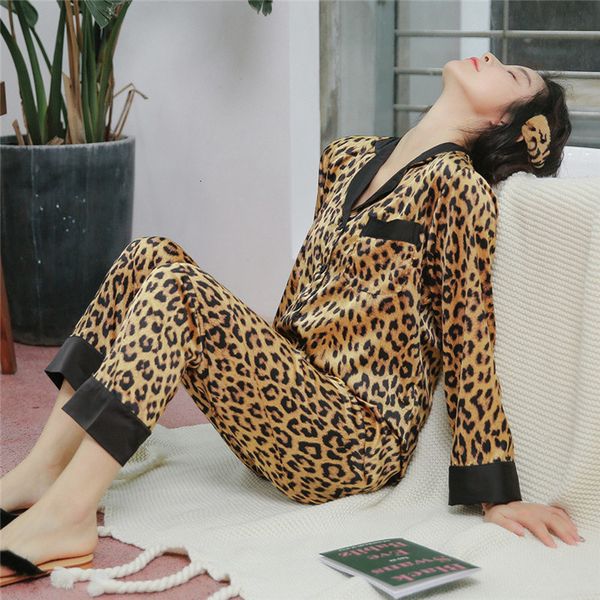 sleepwear fashion leopard printed 2 pieces set v-neck satin long sleeves pajamas faux silk women sleepwear pajama sgmb avvs, Black;red
sleepwear fashion leopard printed 2 pieces set v-neck satin long sleeves pajamas faux silk women sleepwear pajama sgmb avvs, Black;red