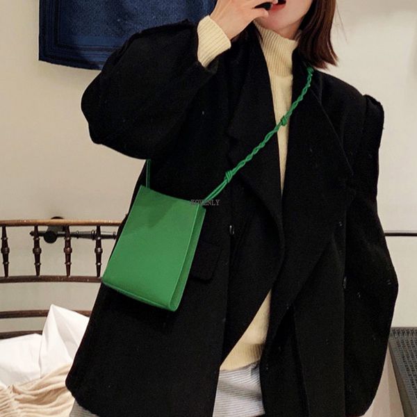 new women tote bags fashion leather shoulder bag girl messenger bag high quaility crossbody pack spaghetti straps mmm
new women tote bags fashion leather shoulder bag girl messenger bag high quaility crossbody pack spaghetti straps mmm