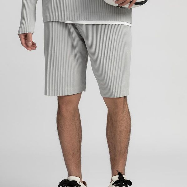 men's shorts wear japan style stretch fabric thin loose casual knee length pants pleated elastic waist male, White;black
men's shorts wear japan style stretch fabric thin loose casual knee length pants pleated elastic waist male, White;black