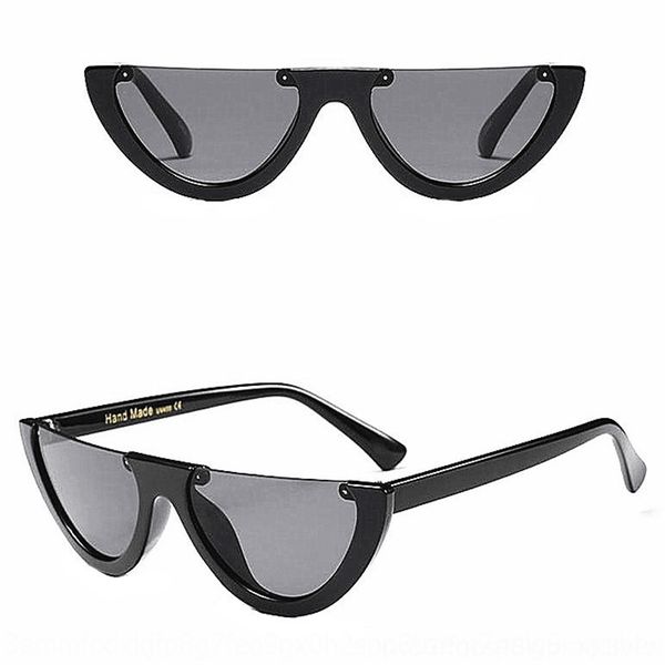 v810 personality eyeglass fashion cycling trend lower outdoorhalf frame personality fashion trend sunglasses lower half frame sunglasses, White;black
v810 personality eyeglass fashion cycling trend lower outdoorhalf frame personality fashion trend sunglasses lower half frame sunglasses, White;black