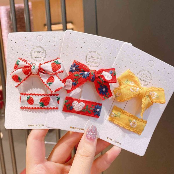 barrettes hairpin children's korean cloth bow girls lovely sweet embroidery flowers strawberry bb jiabao headdress, Golden;silver
barrettes hairpin children's korean cloth bow girls lovely sweet embroidery flowers strawberry bb jiabao headdress, Golden;silver