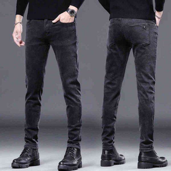 elastic black jeans men's autumn korean version new tight slim fit small foot youth leisure long, Blue
elastic black jeans men's autumn korean version new tight slim fit small foot youth leisure long, Blue
