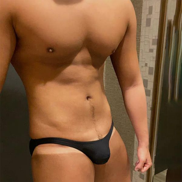 one-piece suits wd204 low waist tight gay men swimwear narrow side solid swimsuits sunga swimming pool party swim briefs small size 
one-piece suits wd204 low waist tight gay men swimwear narrow side solid swimsuits sunga swimming pool party swim briefs small size