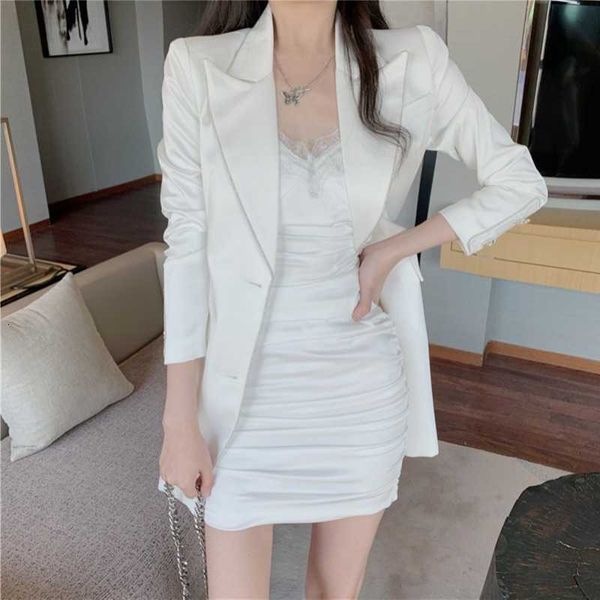 jinyayi fashion spring and autumn temperament coat suspender dr's two piece suit, Black;gray
jinyayi fashion spring and autumn temperament coat suspender dr's two piece suit, Black;gray