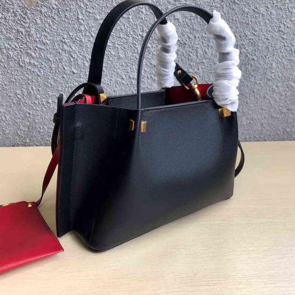 7a+fashion new series calfskin shopping bags vintage brass 0099s post treated rivets and metal fittings genuine leather fashion atmosphere1t
7a+fashion new series calfskin shopping bags vintage brass 0099s post treated rivets and metal fittings genuine leather fashion atmosphere1t