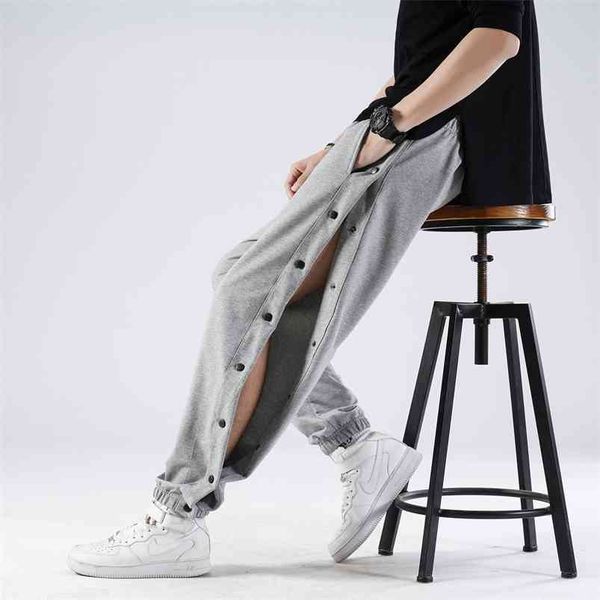 open-breasted guard men pants spring summer thin cotton elastic waist sports trousers loose feet wide legs casual 210715, Black
open-breasted guard men pants spring summer thin cotton elastic waist sports trousers loose feet wide legs casual 210715, Black