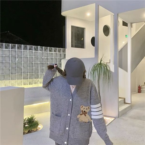 tb 2021 autumn new cartoon bear cardigan, White;black
tb 2021 autumn new cartoon bear cardigan, White;black