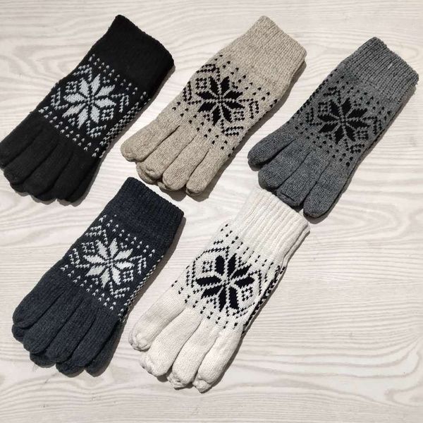 gloves winter men' and women' five finger double-layer thickened cold proof warm wool outdoor knitted, Blue;gray
gloves winter men' and women' five finger double-layer thickened cold proof warm wool outdoor knitted, Blue;gray
