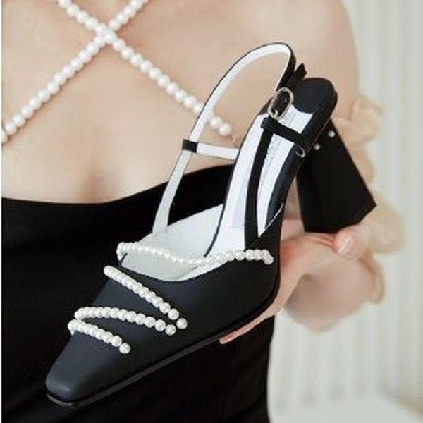 sandals 2021 spring and summer female baotou hollow french retro pearl decoration thick heel fashion women's, Black
sandals 2021 spring and summer female baotou hollow french retro pearl decoration thick heel fashion women's, Black