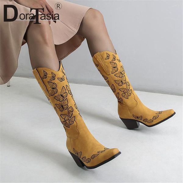 boots doratasia big size 34-43 brand design female embroider fashion chunky high heels women 2021 party casual shoes woman, Black 
boots doratasia big size 34-43 brand design female embroider fashion chunky high heels women 2021 party casual shoes woman, Black