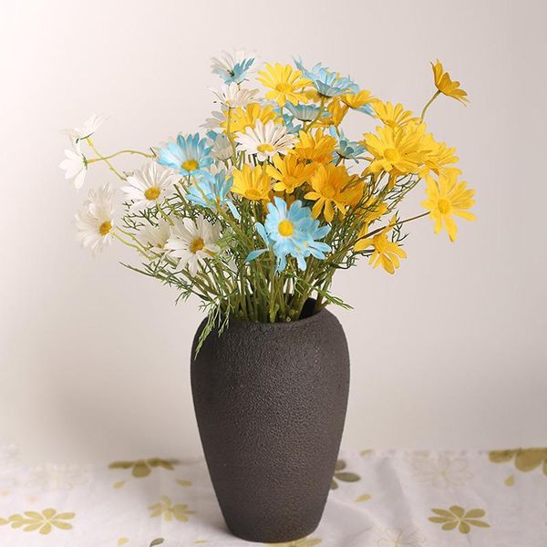 decorative flowers & wreaths 5 forks heads artificial daisy silk fake chamomile stamen small wedding home table decorhigh quality
decorative flowers & wreaths 5 forks heads artificial daisy silk fake chamomile stamen small wedding home table decorhigh quality