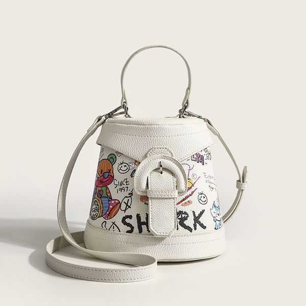 new handbags hong kong bag 2021 fashion graffiti semi-circular bucket handbag single shoulder messenger female summer factory direct sale
new handbags hong kong bag 2021 fashion graffiti semi-circular bucket handbag single shoulder messenger female summer factory direct sale