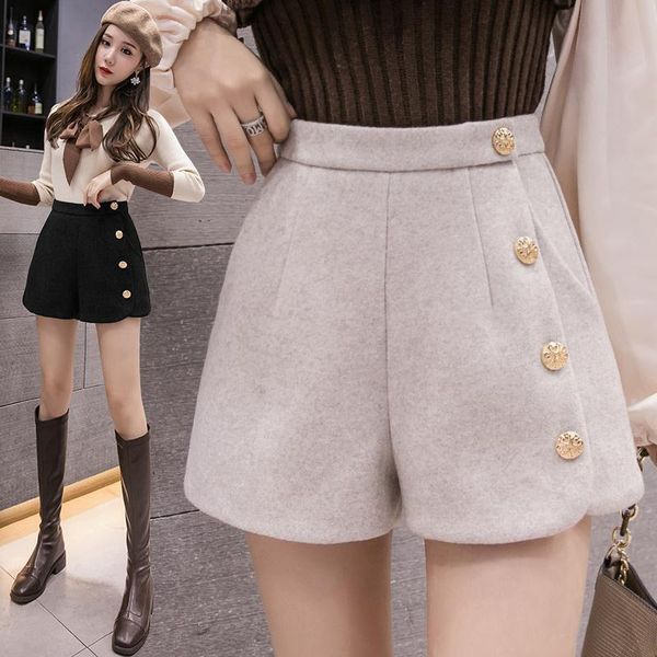 women's shorts 2021 women autumn winter vintage woolen lady solid button high waist wide leg female casual loose slim e322, White;black
women's shorts 2021 women autumn winter vintage woolen lady solid button high waist wide leg female casual loose slim e322, White;black