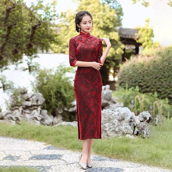 ethnic clothing red chinese bride wedding cheongsam velour 3/4 sleeve party dresses gown elegant velvet qipao vintage button vestidos
ethnic clothing red chinese bride wedding cheongsam velour 3/4 sleeve party dresses gown elegant velvet qipao vintage button vestidos