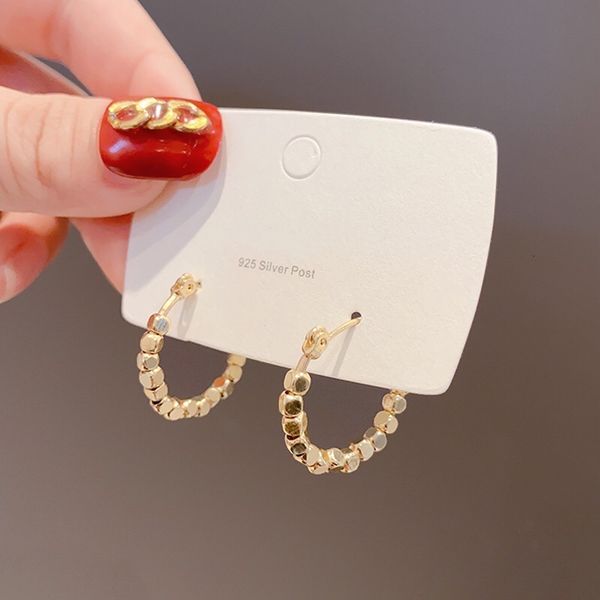 s925 silver needle temperament metal earrings exaggerated three-dimensional earlobe fashion women
s925 silver needle temperament metal earrings exaggerated three-dimensional earlobe fashion women