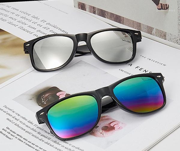 meters nail color film sunglasses reflective fashion packaging square frame retro decorative, White;black
meters nail color film sunglasses reflective fashion packaging square frame retro decorative, White;black