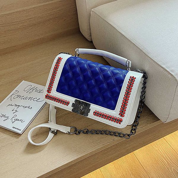 women's 2021 new high-grade feeling hundred strap hand fashion lingge chain single shoulder messenger lock small square bag
women's 2021 new high-grade feeling hundred strap hand fashion lingge chain single shoulder messenger lock small square bag