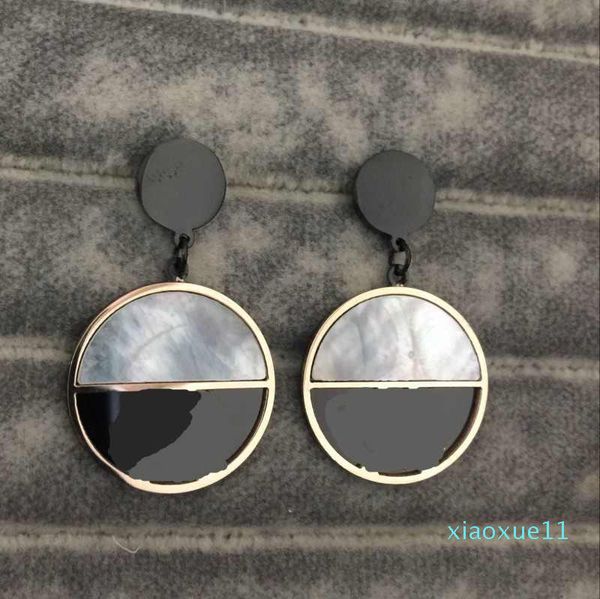 luxury- classic design stainless steel women jewelry heart lovers stud gold silver rose colors earrings for girls party wedding hoop, Golden;silver
luxury- classic design stainless steel women jewelry heart lovers stud gold silver rose colors earrings for girls party wedding hoop, Golden;silver