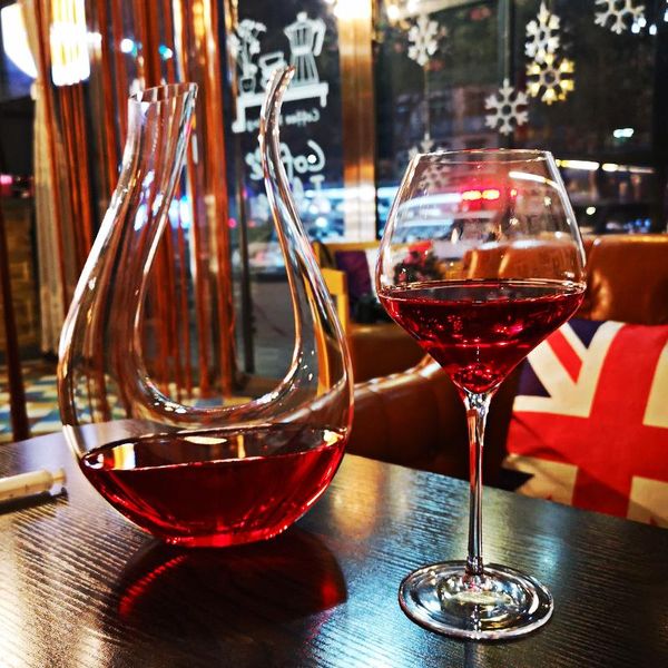 europe wine glass set luxury crystal large capacity burgundy goblet cup wedding glasses home decoration accessories
europe wine glass set luxury crystal large capacity burgundy goblet cup wedding glasses home decoration accessories