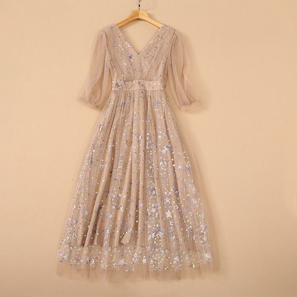 casual dresses european and american women's wear for spring seven-quarter sleeve v-neck mesh star sequin fashion pleated dress msj3, Black;gray
casual dresses european and american women's wear for spring seven-quarter sleeve v-neck mesh star sequin fashion pleated dress msj3, Black;gray