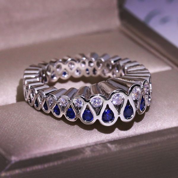 retro geometric twisted circle blue zircon ladies ring 925 silver ladies wedding jewelry unique shape ring 925 sterling silver, Slivery;golden
retro geometric twisted circle blue zircon ladies ring 925 silver ladies wedding jewelry unique shape ring 925 sterling silver, Slivery;golden