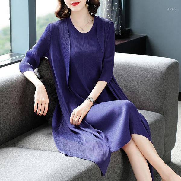 roy 2021 autumn heavy industry sanzhai pleated dress loose and thin temperament two piece casual dresses, Black;gray
roy 2021 autumn heavy industry sanzhai pleated dress loose and thin temperament two piece casual dresses, Black;gray