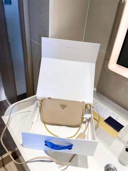 ladies crescent bags luxury designer quality shoulder bag fashion handbag all-match messenger handbags wallet leather material fabric
ladies crescent bags luxury designer quality shoulder bag fashion handbag all-match messenger handbags wallet leather material fabric