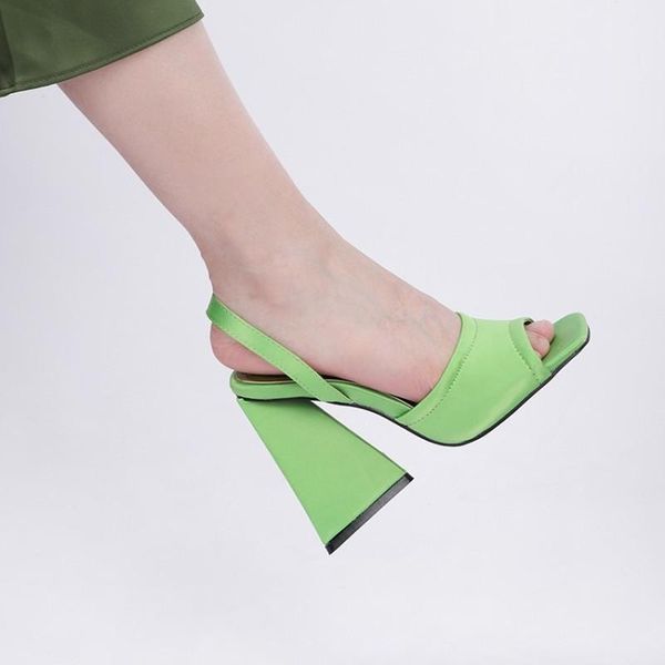 dress shoes summer fashion female sandals 2021 simple and fashionable back strap open toe .5 cm super high heel ladies, Black
dress shoes summer fashion female sandals 2021 simple and fashionable back strap open toe .5 cm super high heel ladies, Black