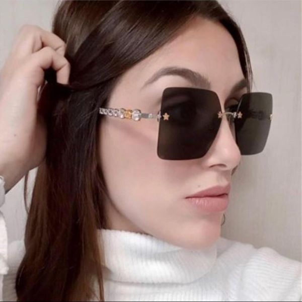 frameless square diamond sunglasses fashion trend ladies star metal classic street pography, White;black
frameless square diamond sunglasses fashion trend ladies star metal classic street pography, White;black