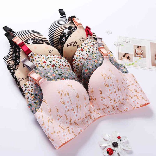 women flower print seamless bra lingerie floral push up bras one-piece underwear, Black;white
women flower print seamless bra lingerie floral push up bras one-piece underwear, Black;white