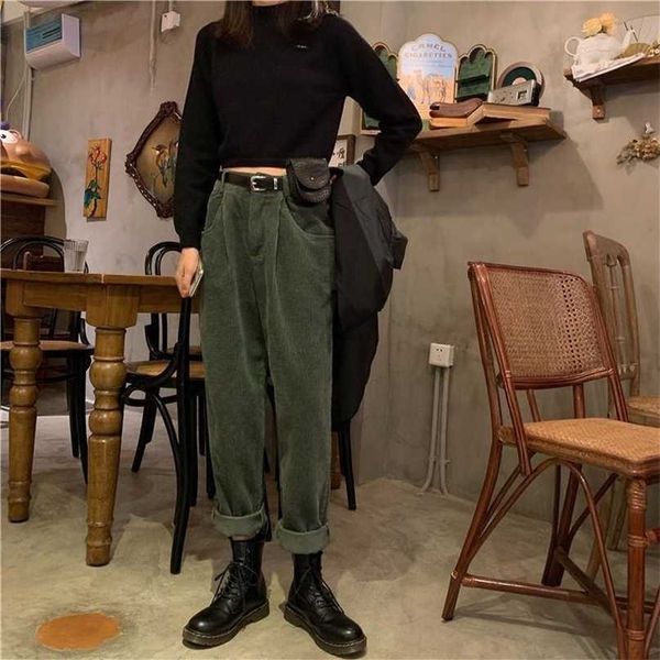 winter thickened warm corduroy straight harem pants female plus size fat autumn female casual loose streetwear pants woman 211115, Black;white
winter thickened warm corduroy straight harem pants female plus size fat autumn female casual loose streetwear pants woman 211115, Black;white