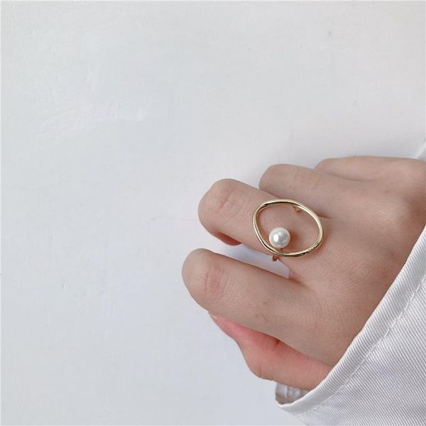 cluster rings 2021 fashion korean pearl oval for women personality hollow out simple ring jewelry, Golden;silver
cluster rings 2021 fashion korean pearl oval for women personality hollow out simple ring jewelry, Golden;silver