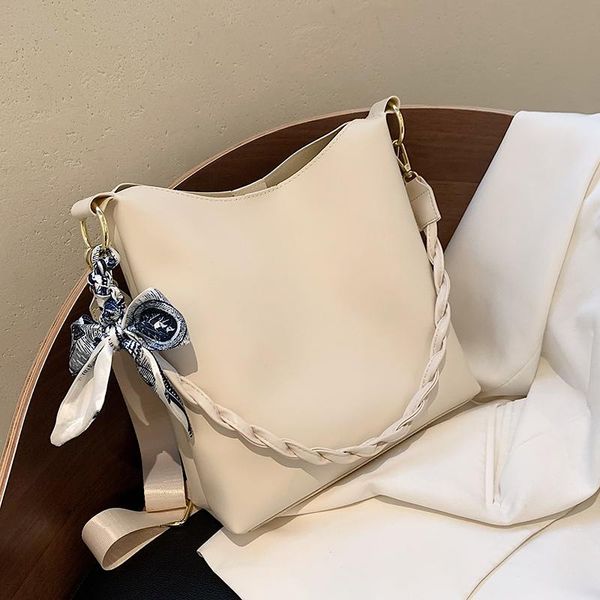 evening bags niche design large-capacity bag women all-match 2021 fashion underarm messenger bucket shoulder width: 27cm
evening bags niche design large-capacity bag women all-match 2021 fashion underarm messenger bucket shoulder width: 27cm