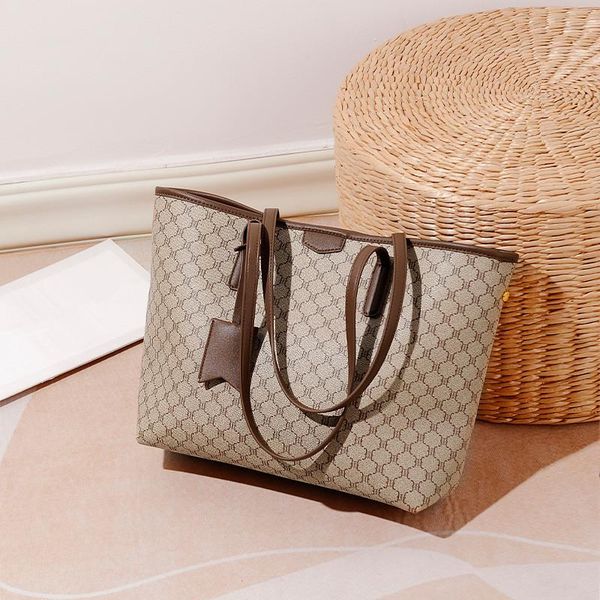 evening bags fashion printing bag shopping tote large capacity female trend style women classic vintage shoulder soft handbag luxury
evening bags fashion printing bag shopping tote large capacity female trend style women classic vintage shoulder soft handbag luxury