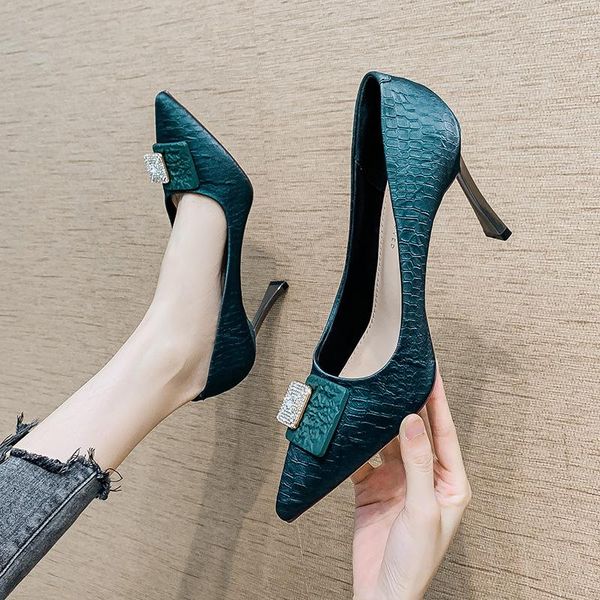 dress shoes women high heel pointed rhinestone green black satin heels shallow mouth quality fashion women's w
dress shoes women high heel pointed rhinestone green black satin heels shallow mouth quality fashion women's w