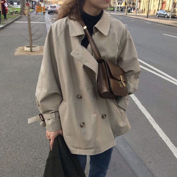 luxury women's short coatsecond hair south korean sienne blogger's short waist windbreaker et in autumn of 21, Black;brown
luxury women's short coatsecond hair south korean sienne blogger's short waist windbreaker et in autumn of 21, Black;brown