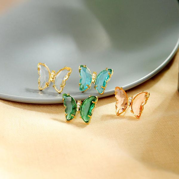 crystal shell butterfly blue pink color pendant earrings ear stud 2021 design for women jewelry, Golden;silver
crystal shell butterfly blue pink color pendant earrings ear stud 2021 design for women jewelry, Golden;silver